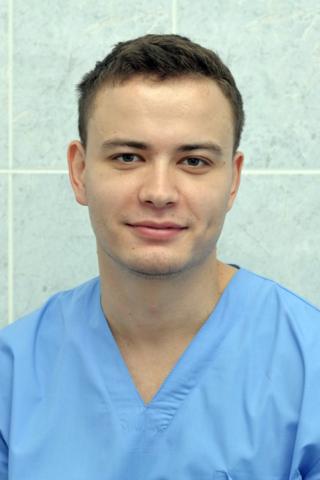 Марданов Александр Алишерович Врач - стоматолог хирург.jpg